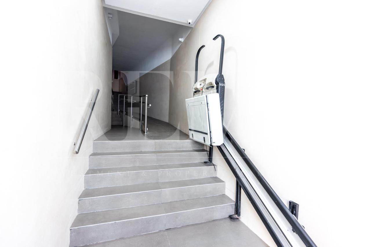 Apartament Modern Gem In Heart Of Malaga, Near Sights Rems Zewnętrze zdjęcie