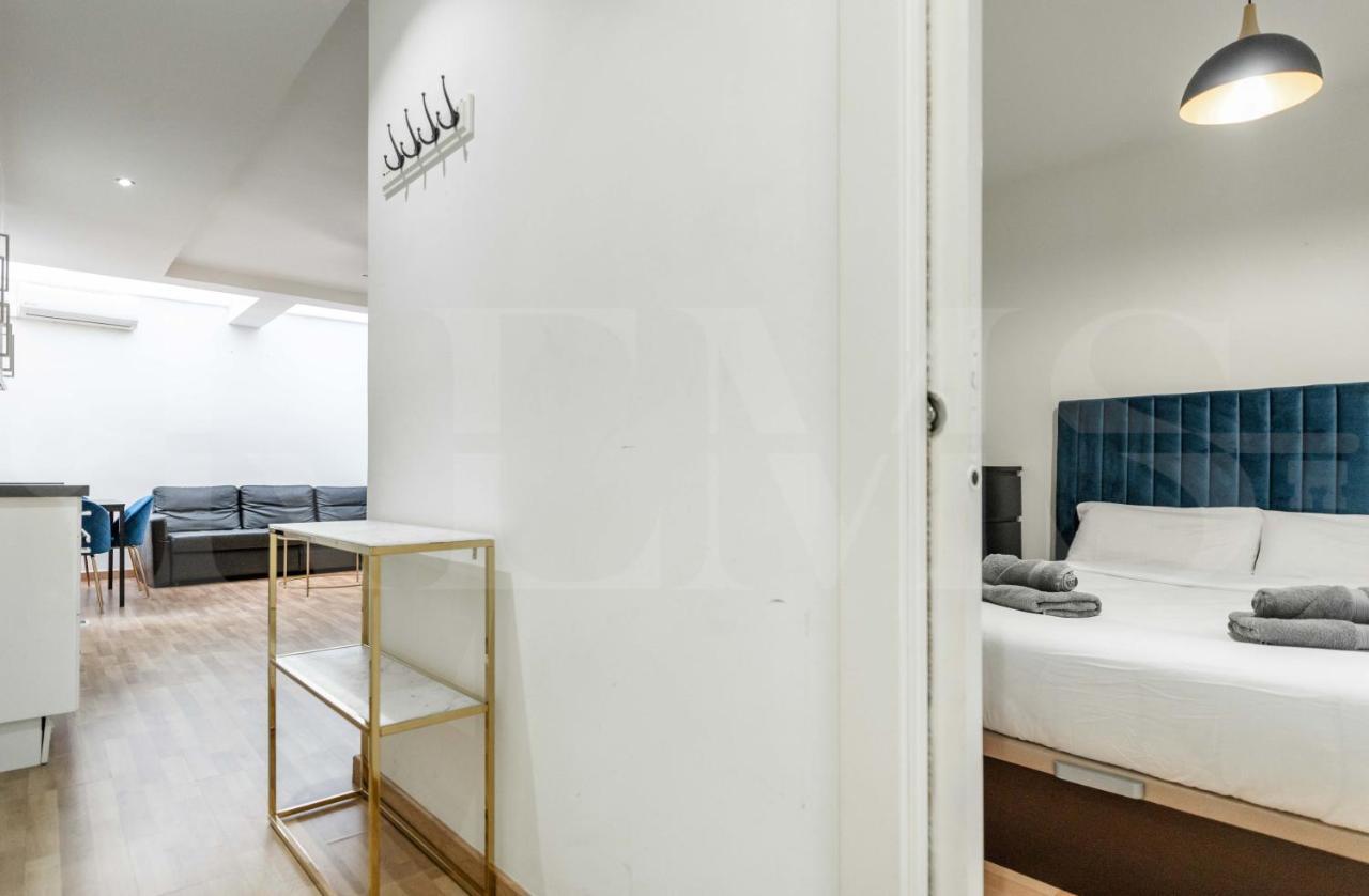 Apartament Modern Gem In Heart Of Malaga, Near Sights Rems Zewnętrze zdjęcie